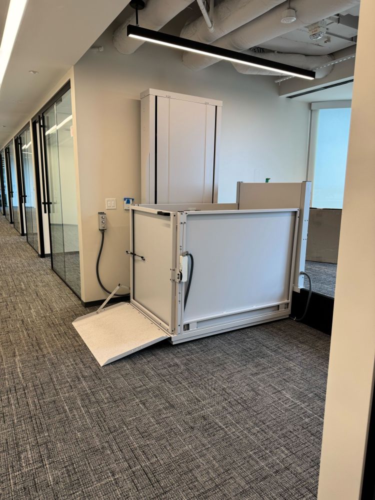 Hercules 750 commercial VPL installed at an office